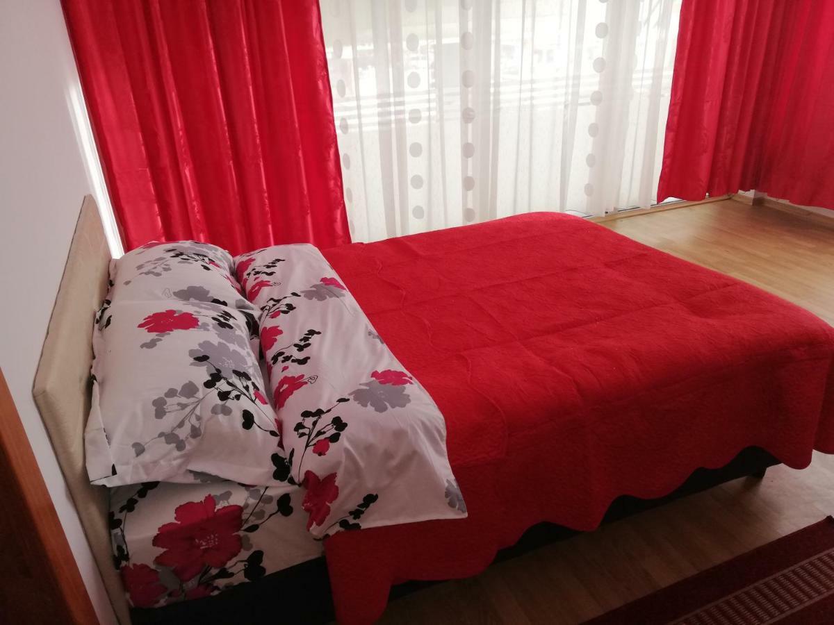 Pensiunea La Safari Târgu Neamţ Bagian luar foto