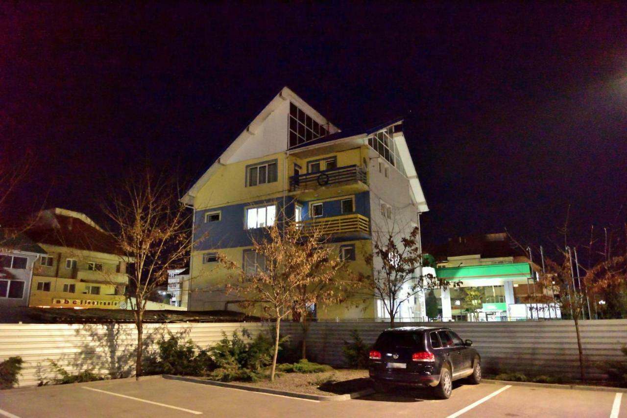 Pensiunea La Safari Târgu Neamţ Bagian luar foto